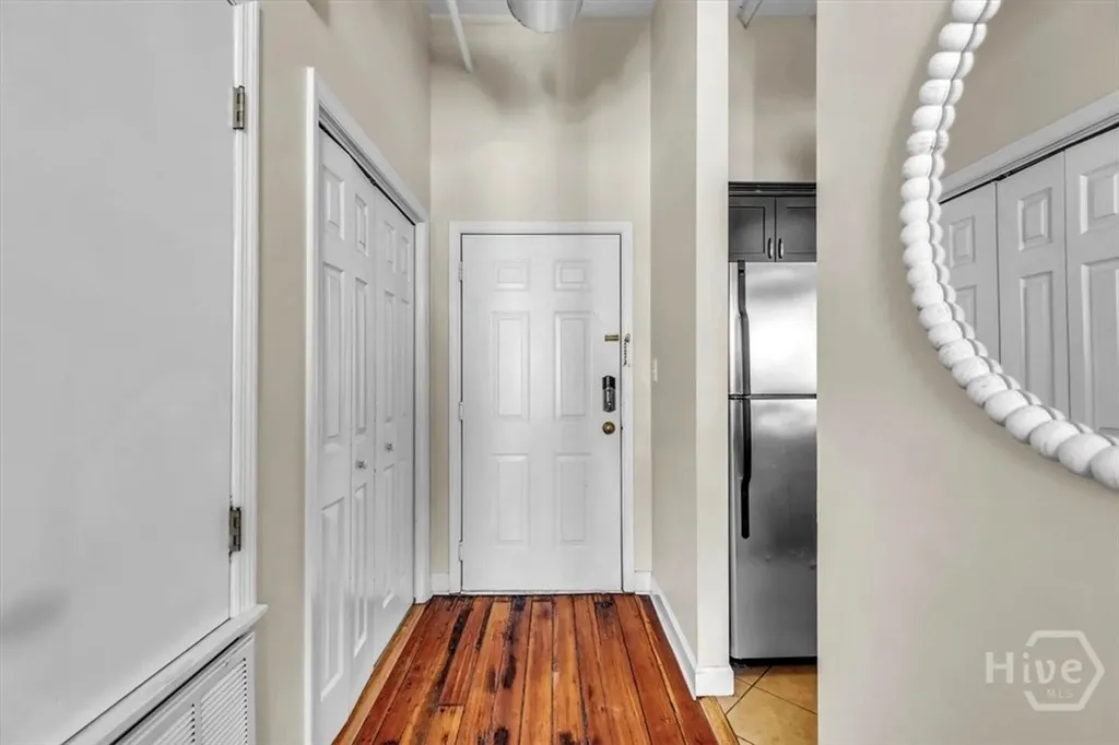 105 Whitaker Street Savannah GA 31401