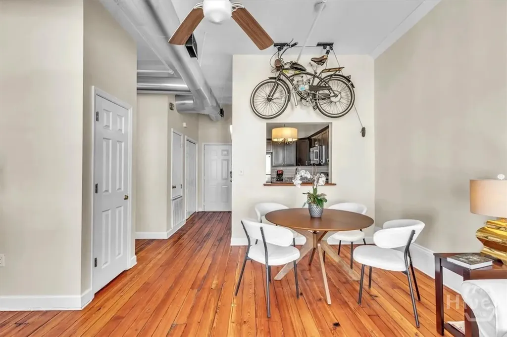 105 Whitaker Street Savannah GA 31401