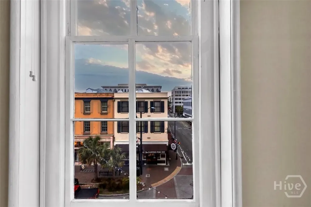 105 Whitaker Street Savannah GA 31401