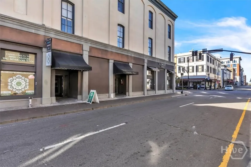 105 Whitaker Street Savannah GA 31401