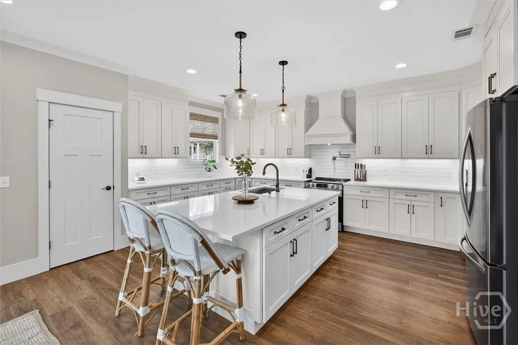 122 North Street Savannah GA 31410