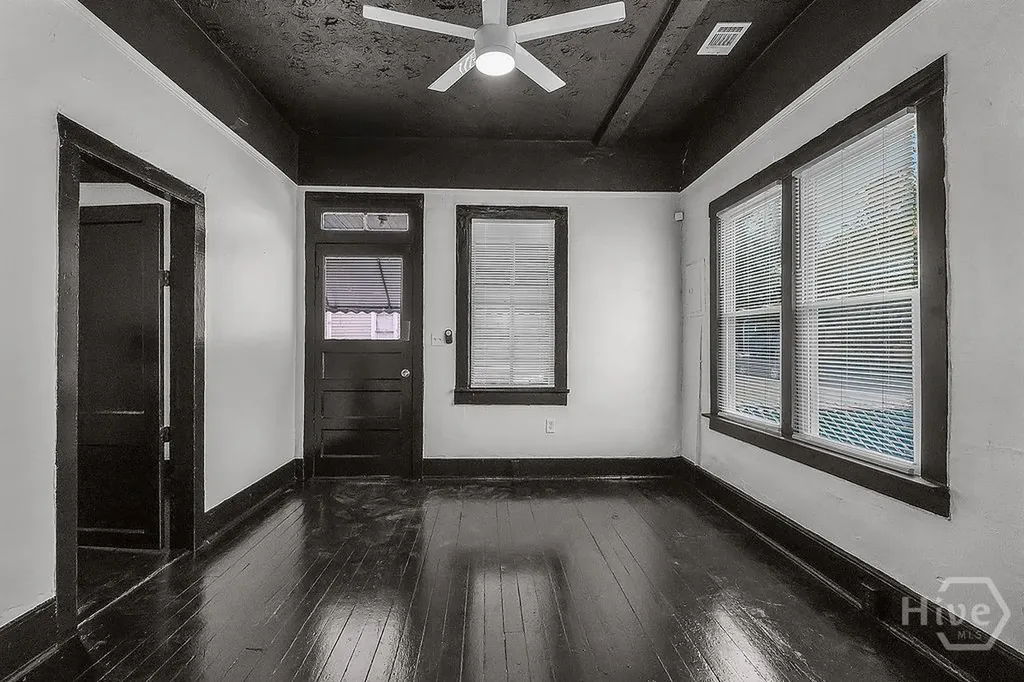 2221 Harden Street Savannah GA 31415