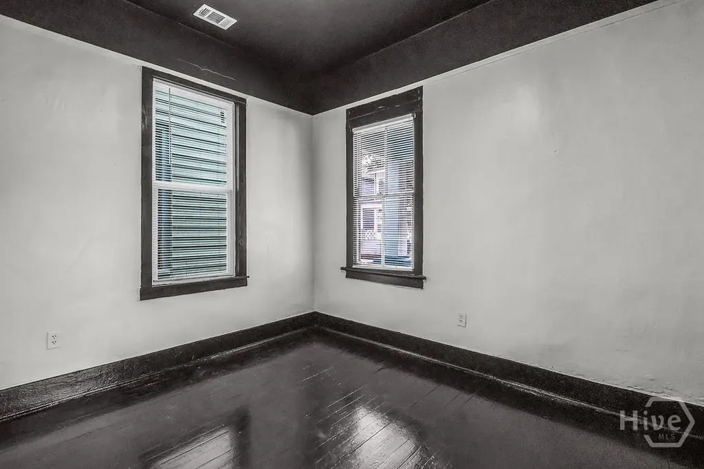 2221 Harden Street Savannah GA 31415