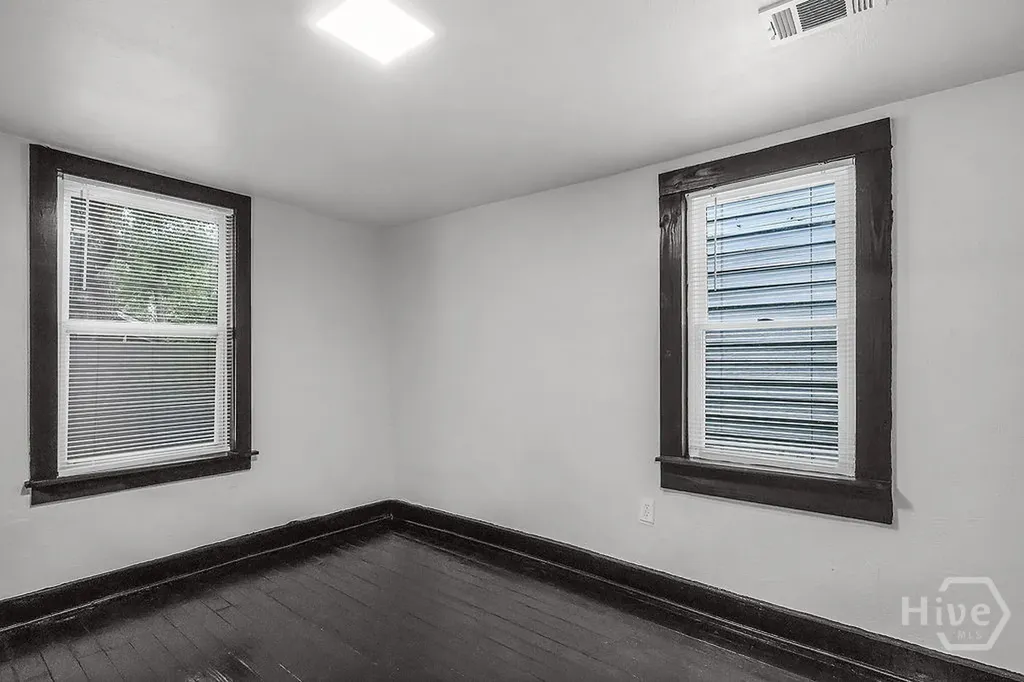 2221 Harden Street Savannah GA 31415