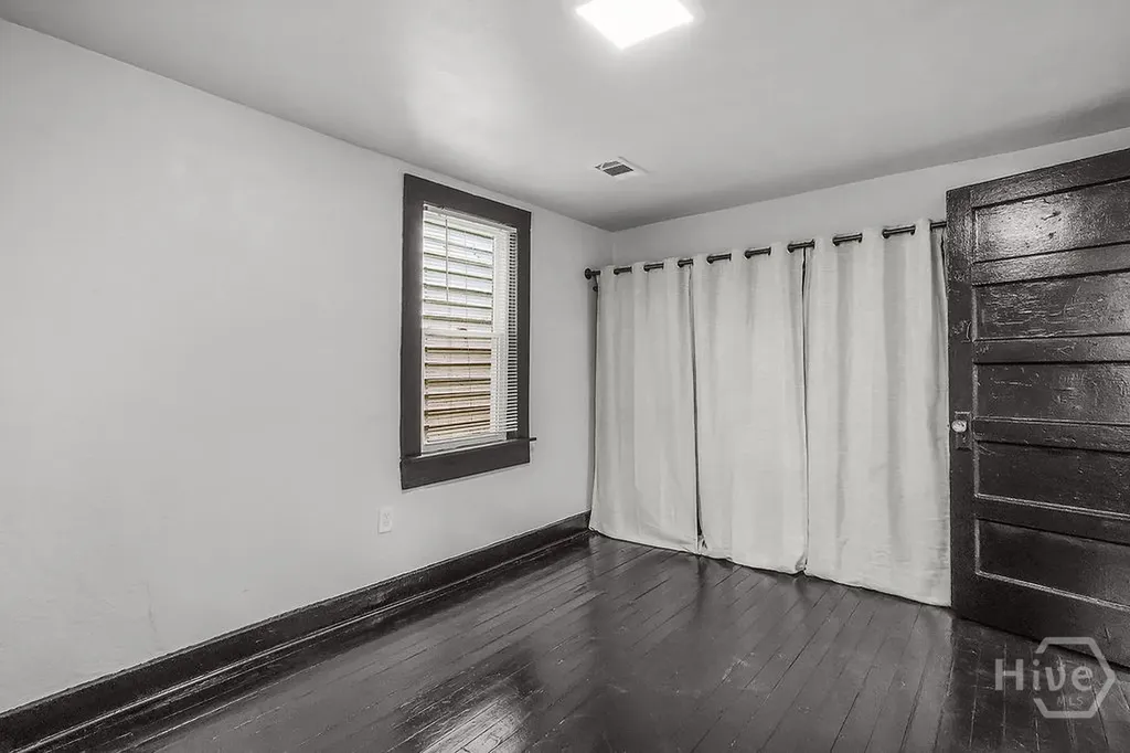2221 Harden Street Savannah GA 31415