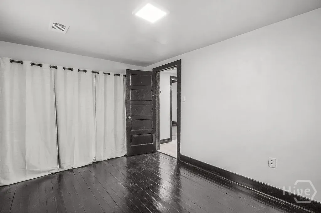 2221 Harden Street Savannah GA 31415