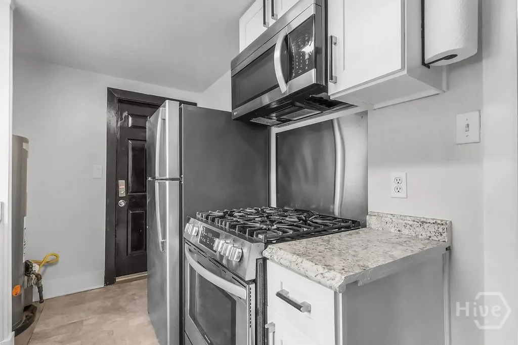 2221 Harden Street Savannah GA 31415