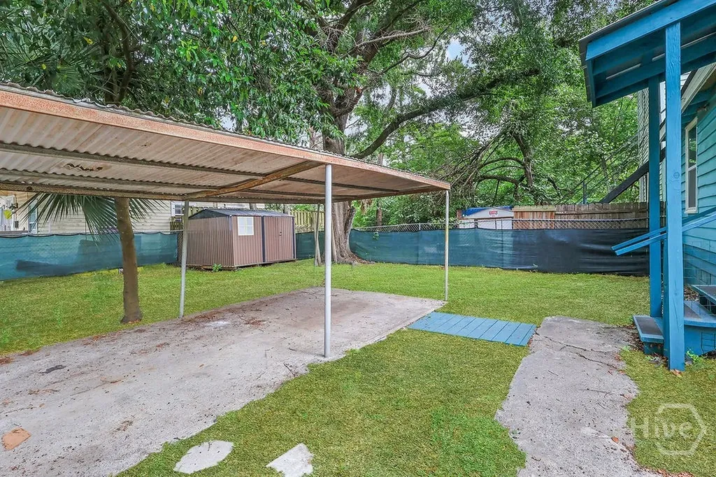 2221 Harden Street Savannah GA 31415