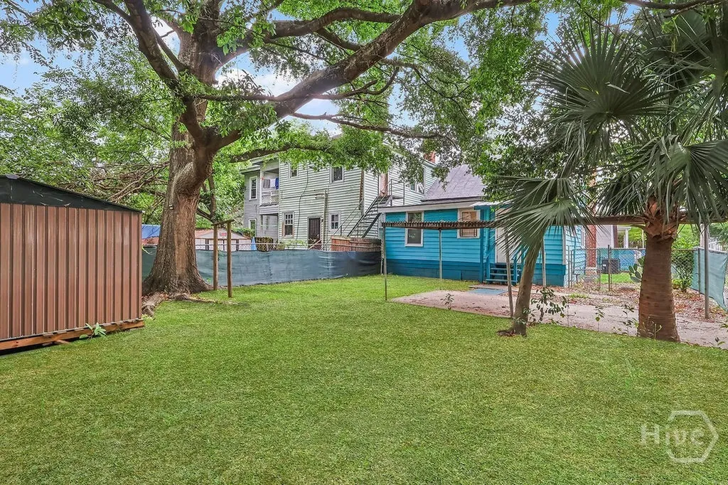 2221 Harden Street Savannah GA 31415