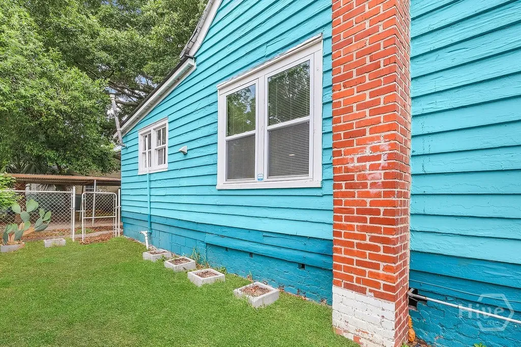 2221 Harden Street Savannah GA 31415