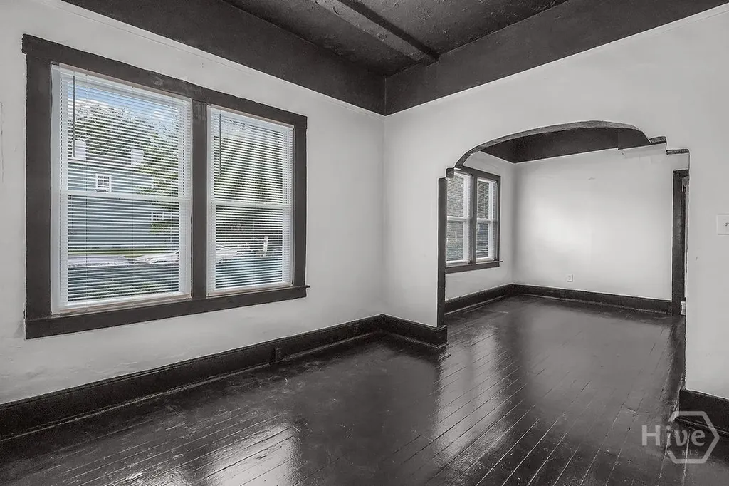 2221 Harden Street Savannah GA 31415