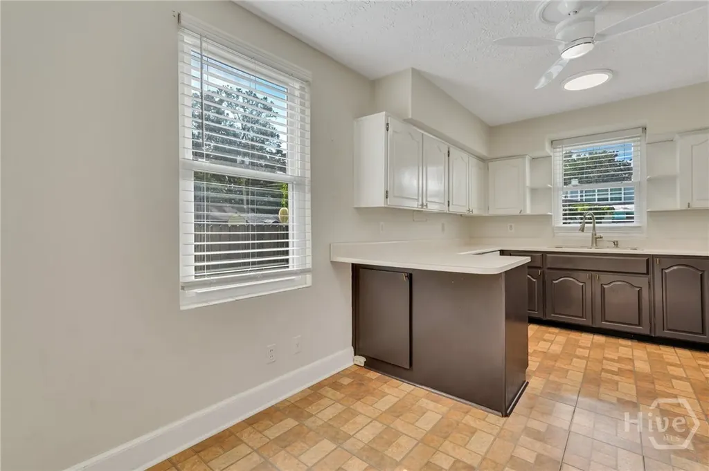501 E 55th Street Savannah GA 31405