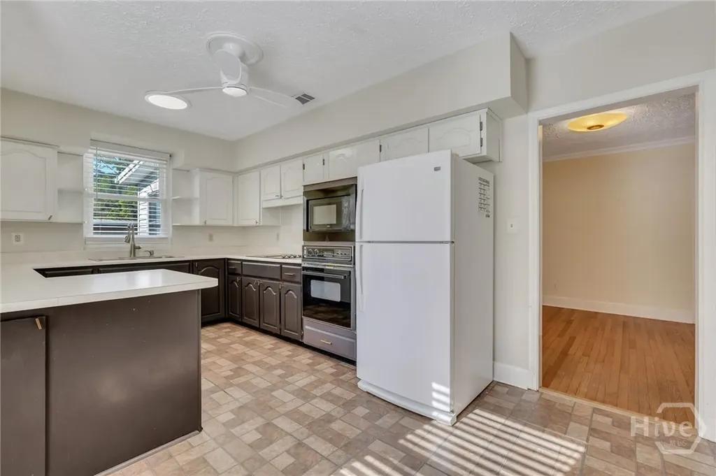 501 E 55th Street Savannah GA 31405