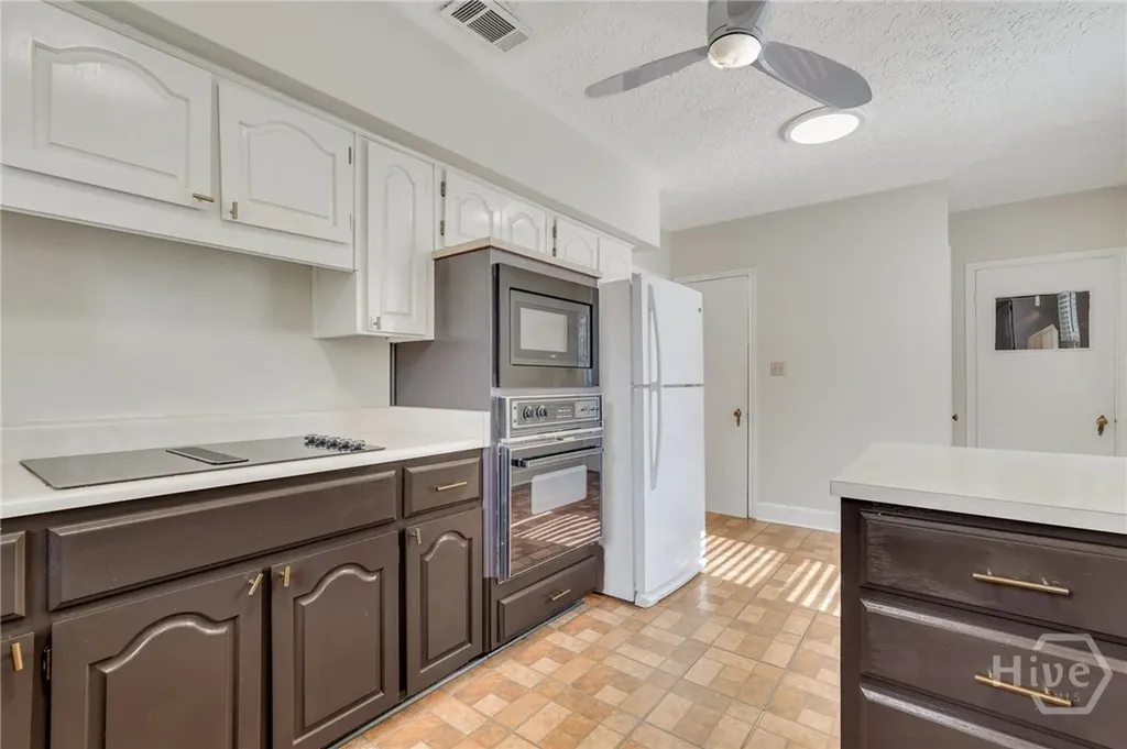 501 E 55th Street Savannah GA 31405