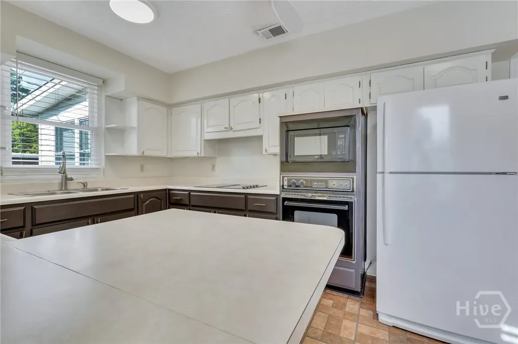 501 E 55th Street Savannah GA 31405