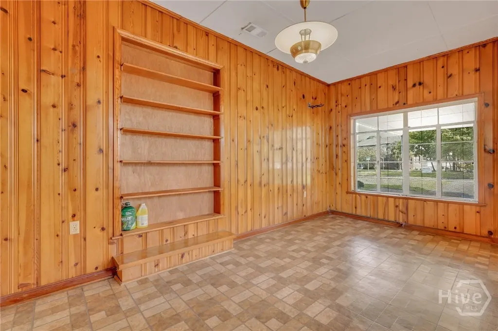501 E 55th Street Savannah GA 31405