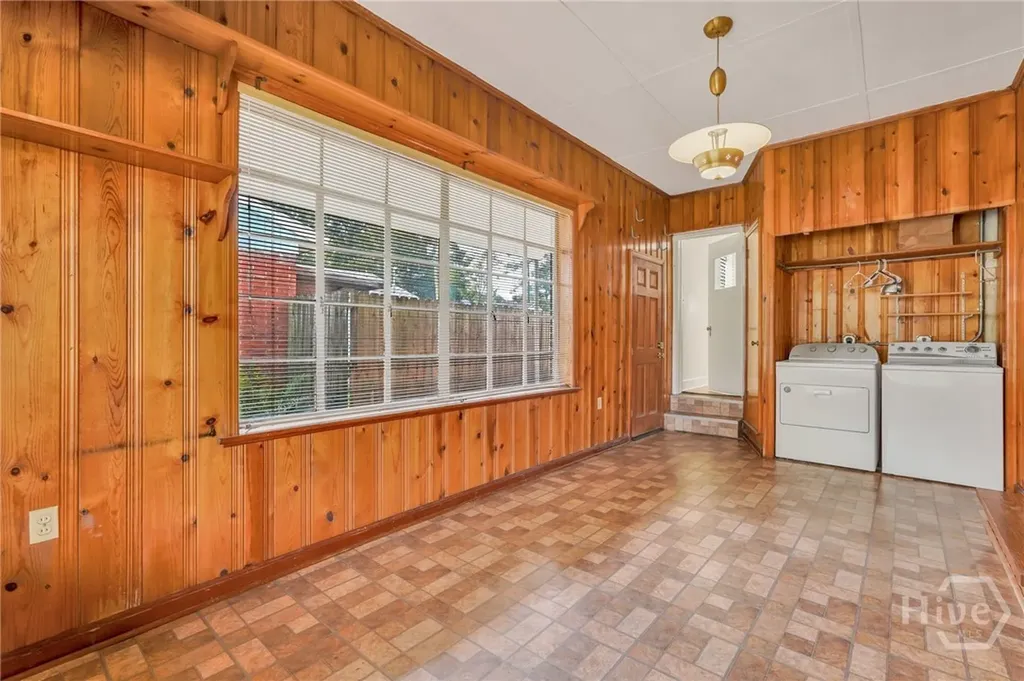 501 E 55th Street Savannah GA 31405