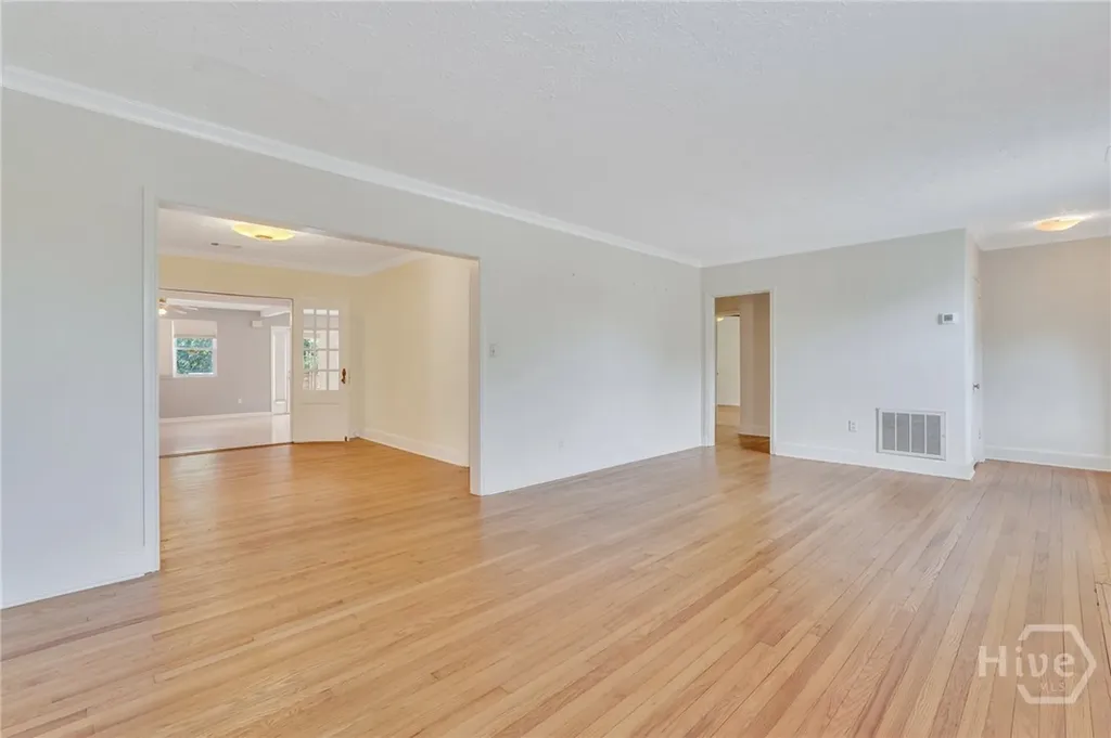 501 E 55th Street Savannah GA 31405