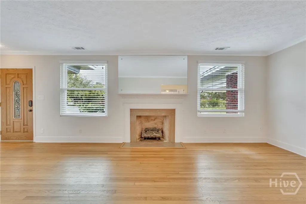 501 E 55th Street Savannah GA 31405