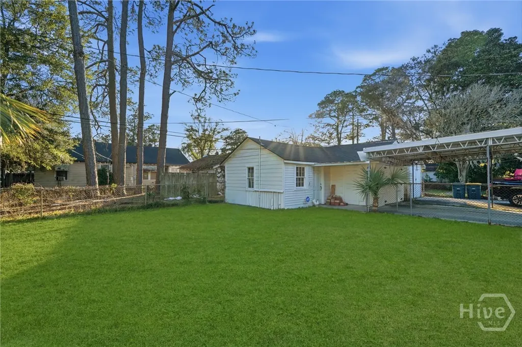 1513 E 34th Street Savannah GA 31404