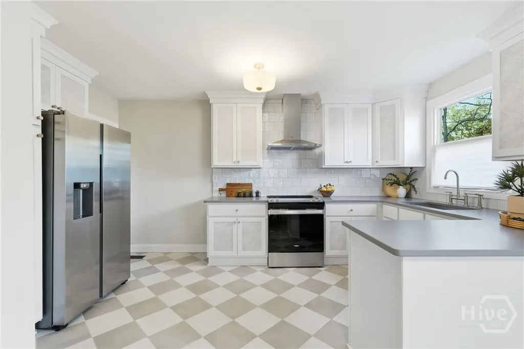 1513 E 34th Street Savannah GA 31404