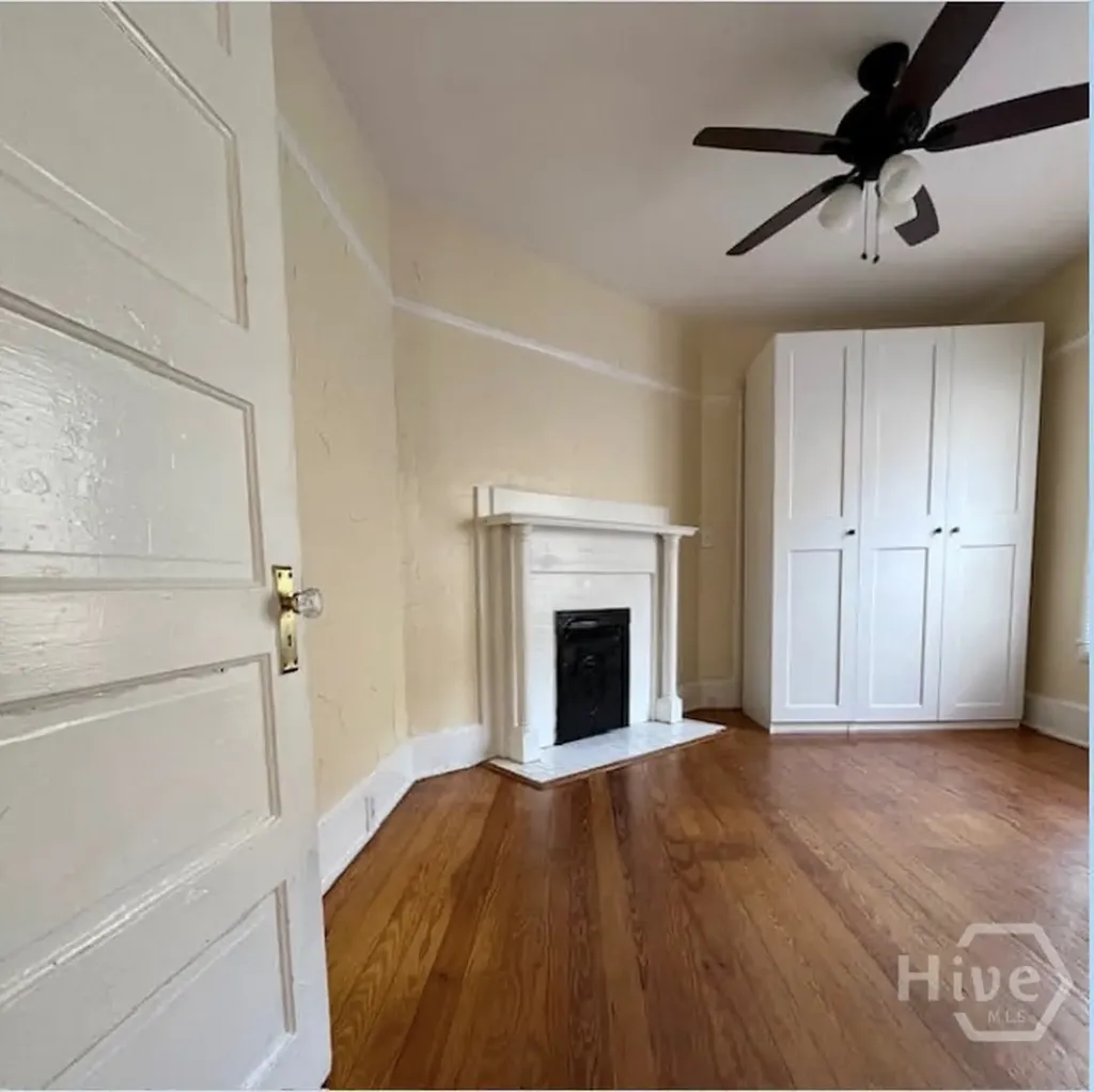 1115 E 32nd Street Savannah GA 31404