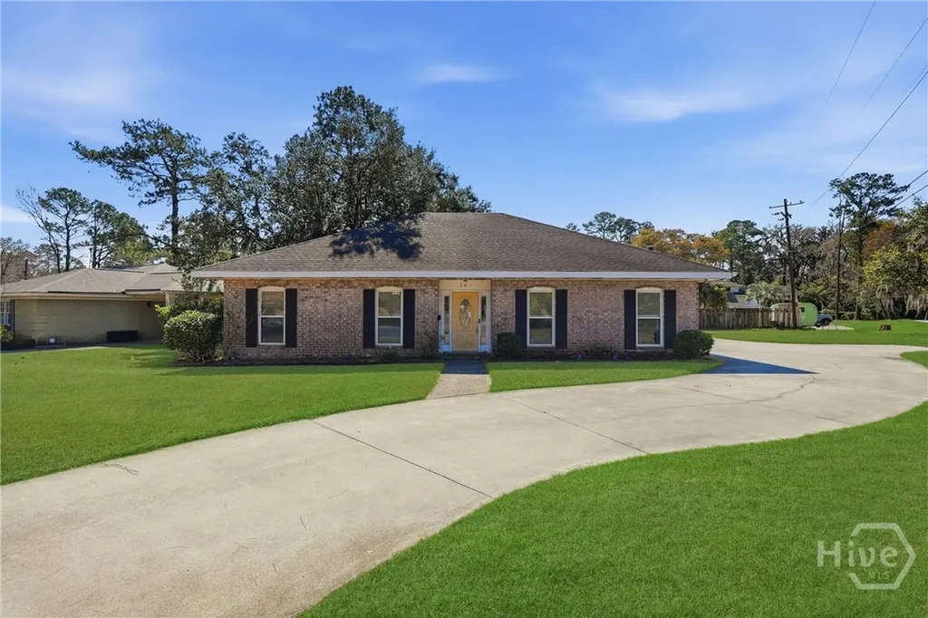 201 Groveland Circle Savannah GA 31405