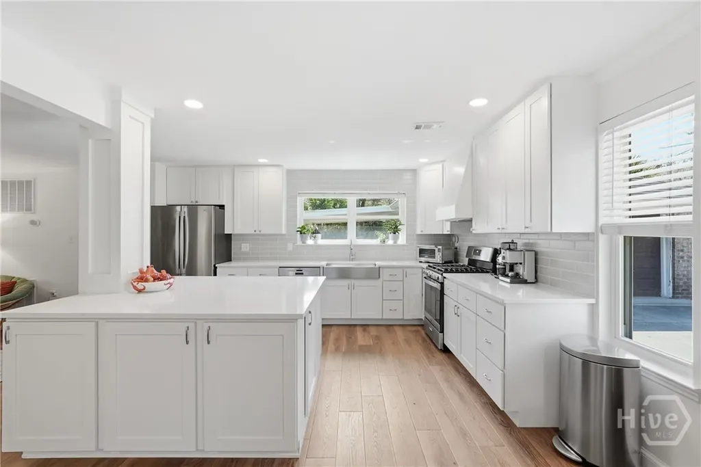 201 Groveland Circle Savannah GA 31405