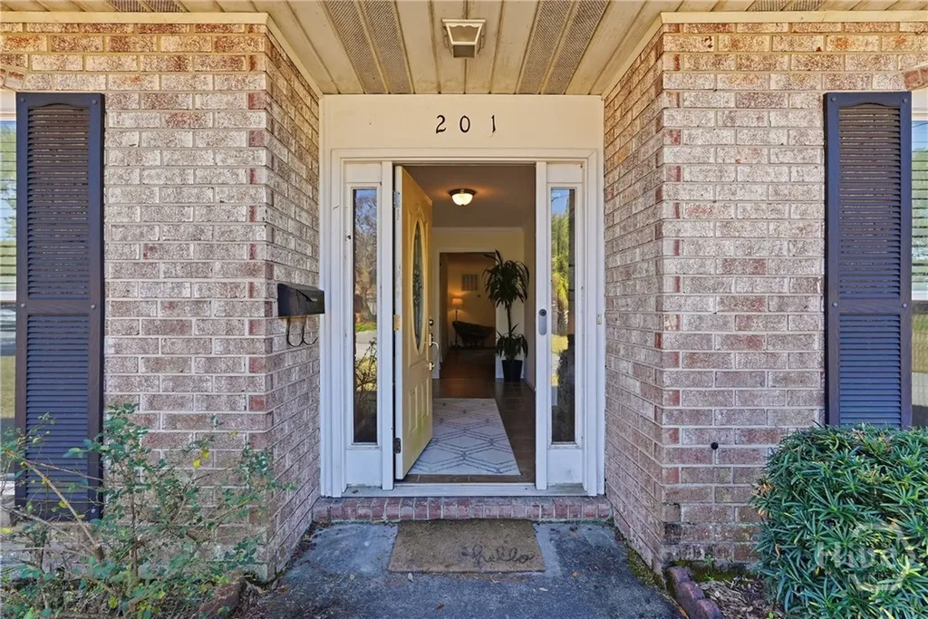201 Groveland Circle Savannah GA 31405