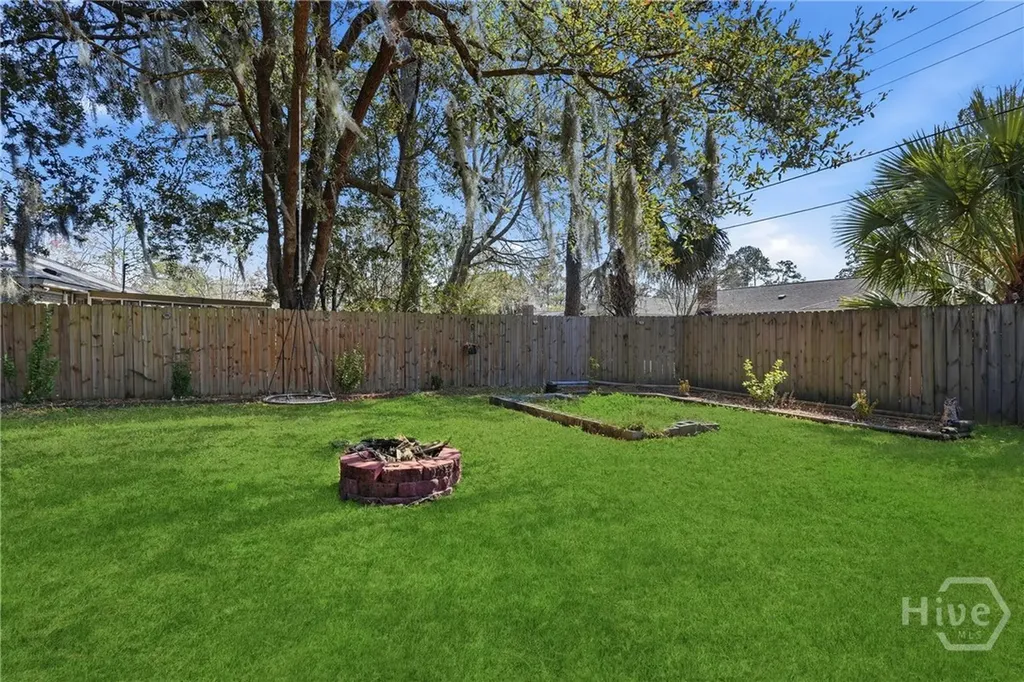 201 Groveland Circle Savannah GA 31405