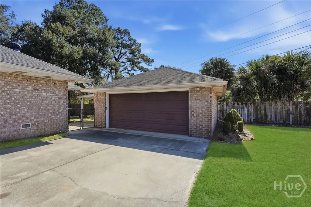201 Groveland Circle Savannah GA 31405
