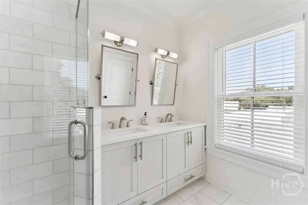 554 E Mcdonough Street Savannah GA 31401