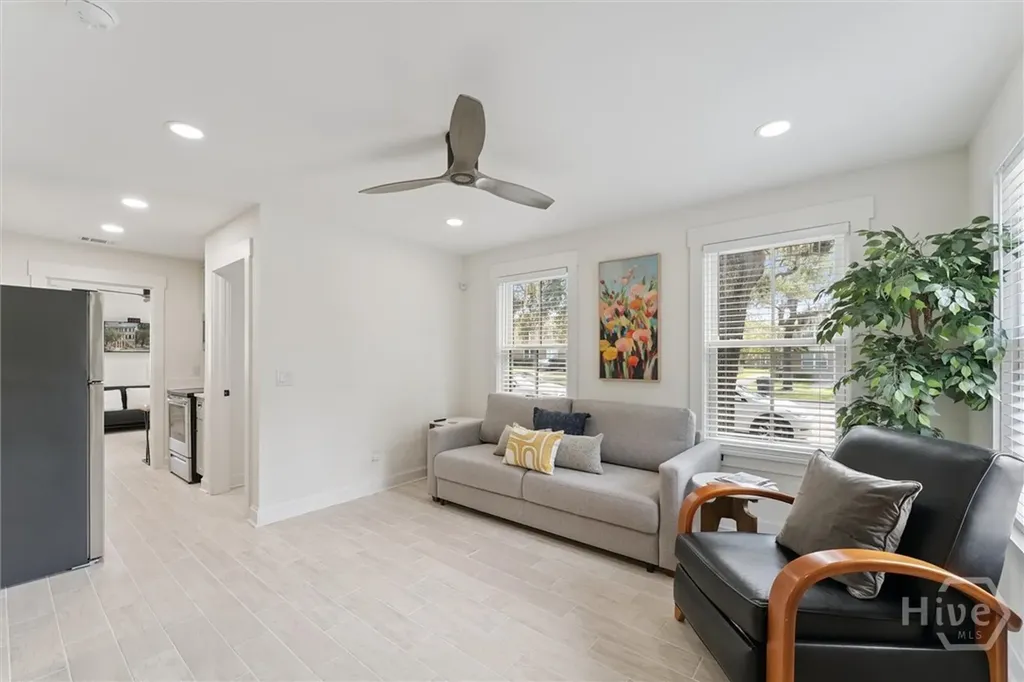 554 E Mcdonough Street Savannah GA 31401