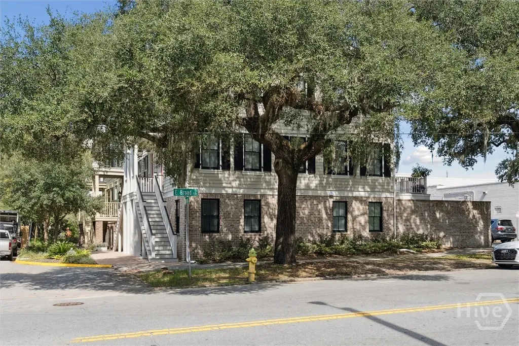 554 E Mcdonough Street Savannah GA 31401