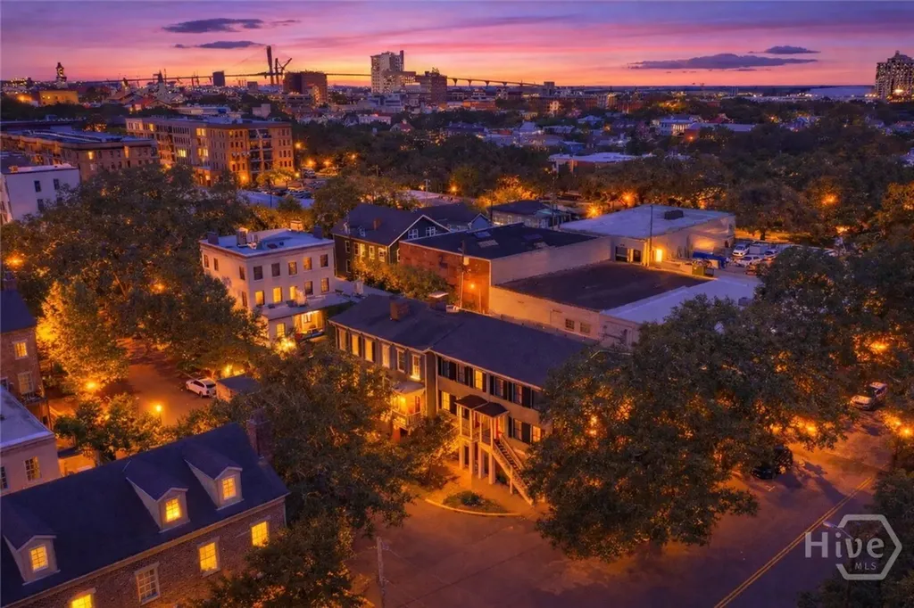 554 E Mcdonough Street Savannah GA 31401