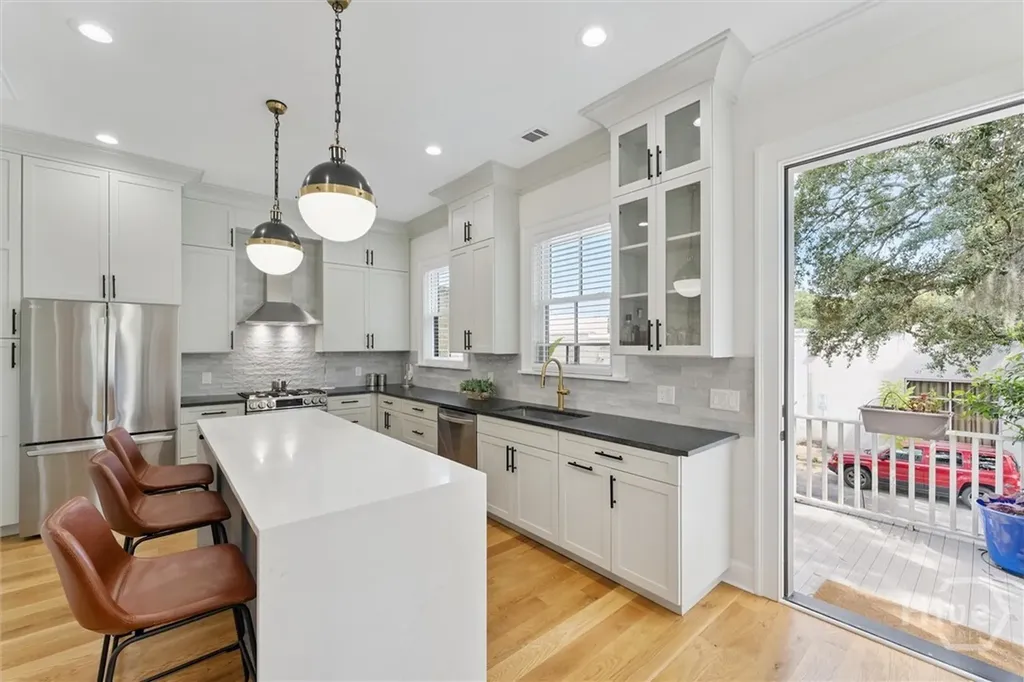 554 E Mcdonough Street Savannah GA 31401