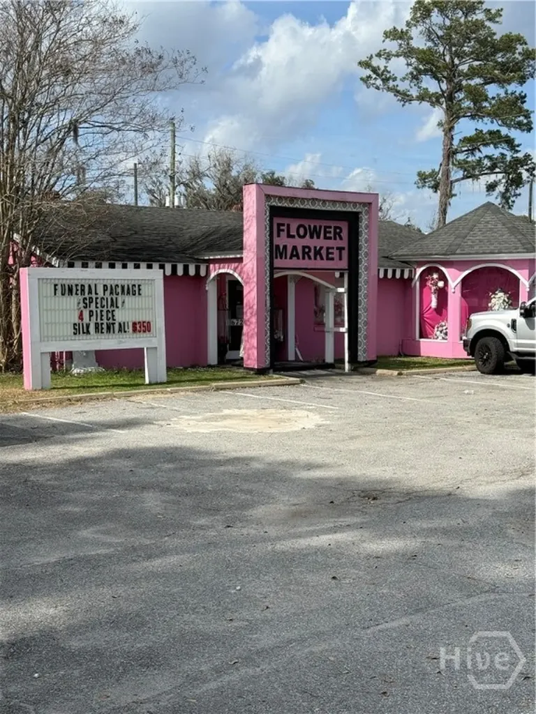 6725 Waters Avenue Savannah GA 31406