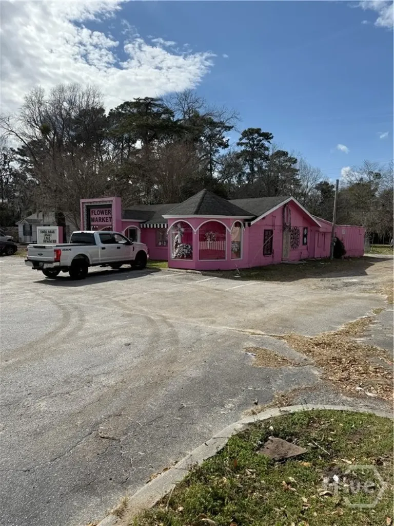 6725 Waters Avenue Savannah GA 31406