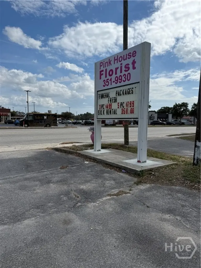 6725 Waters Avenue Savannah GA 31406