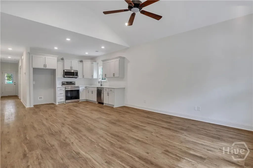 117 B Whitehall Avenue Rincon GA 31326