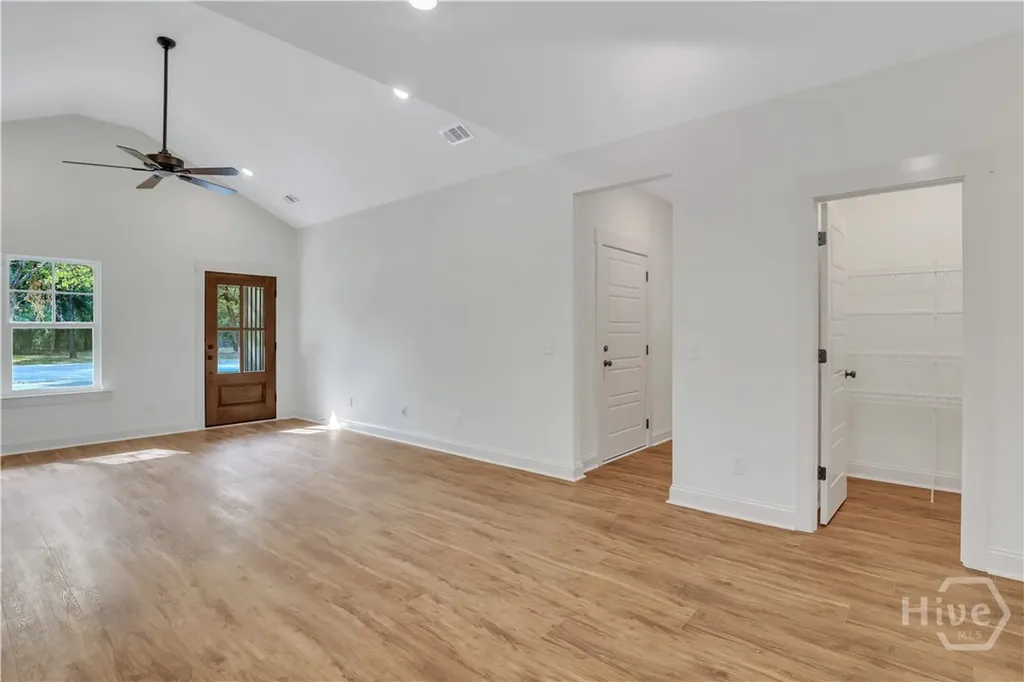 117 B Whitehall Avenue Rincon GA 31326