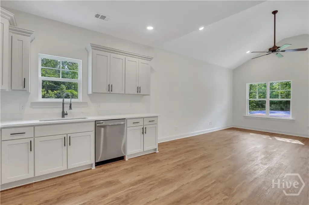 117 B Whitehall Avenue Rincon GA 31326