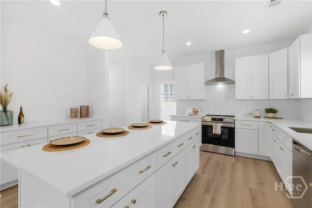 1211 E 34th Street Savannah GA 31404