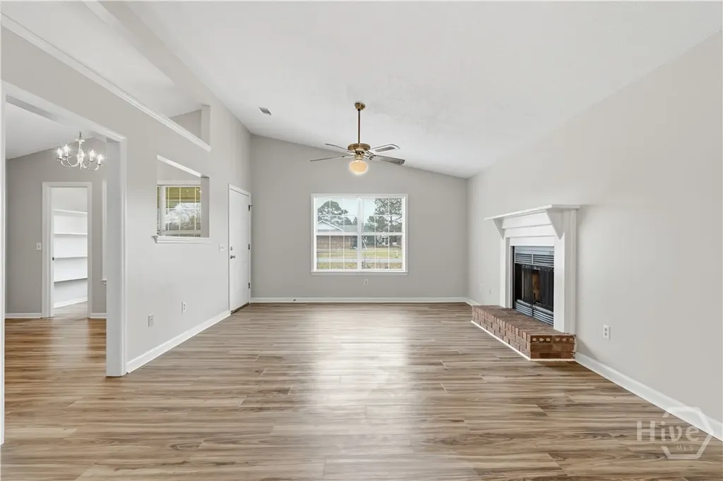 735 Kadi Lane Hinesville GA 31313