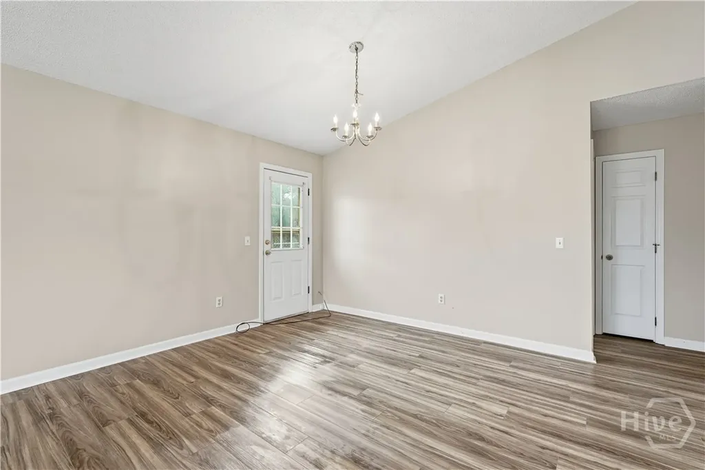 735 Kadi Lane Hinesville GA 31313