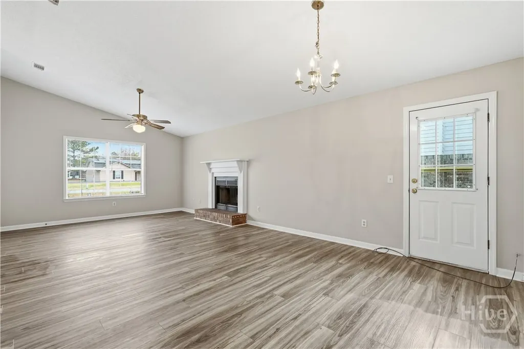 735 Kadi Lane Hinesville GA 31313