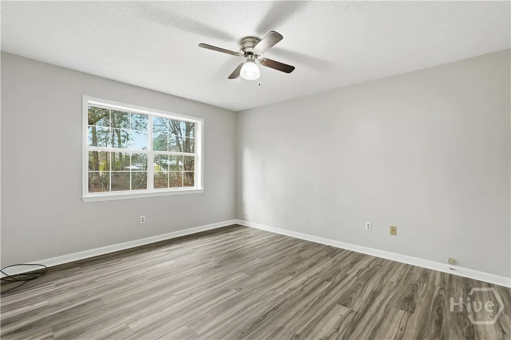 735 Kadi Lane Hinesville GA 31313