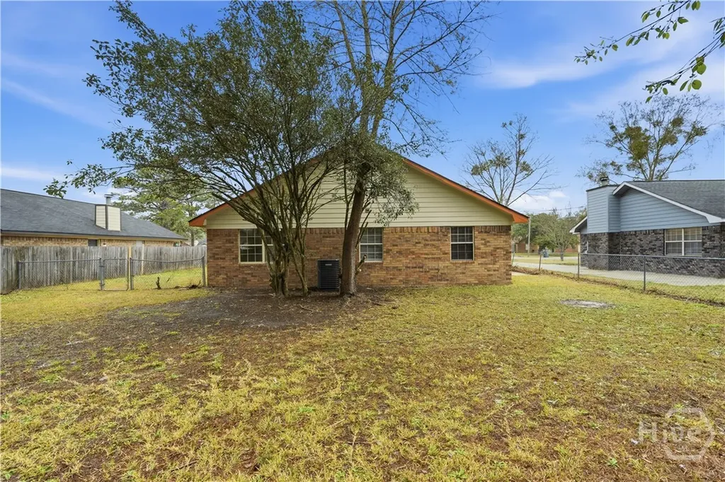 735 Kadi Lane Hinesville GA 31313