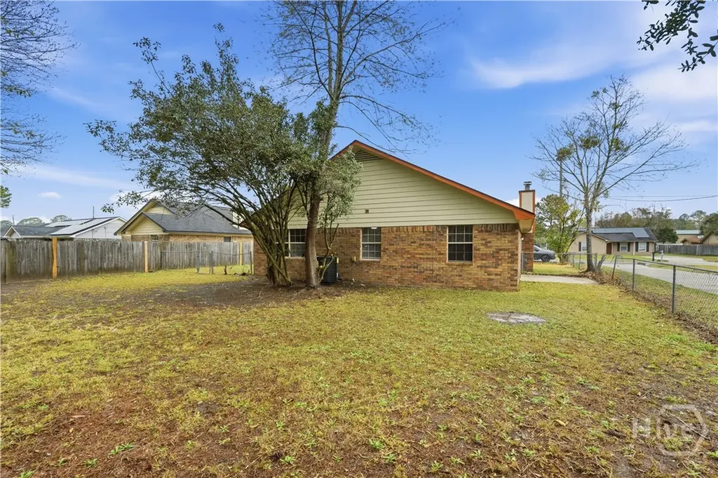 735 Kadi Lane Hinesville GA 31313