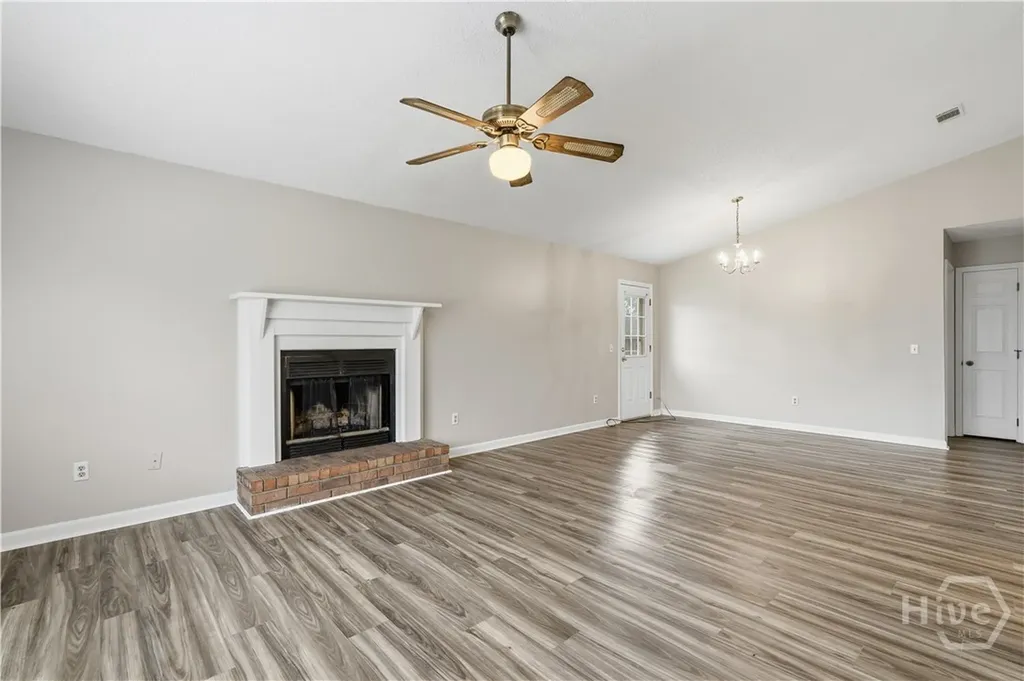 735 Kadi Lane Hinesville GA 31313